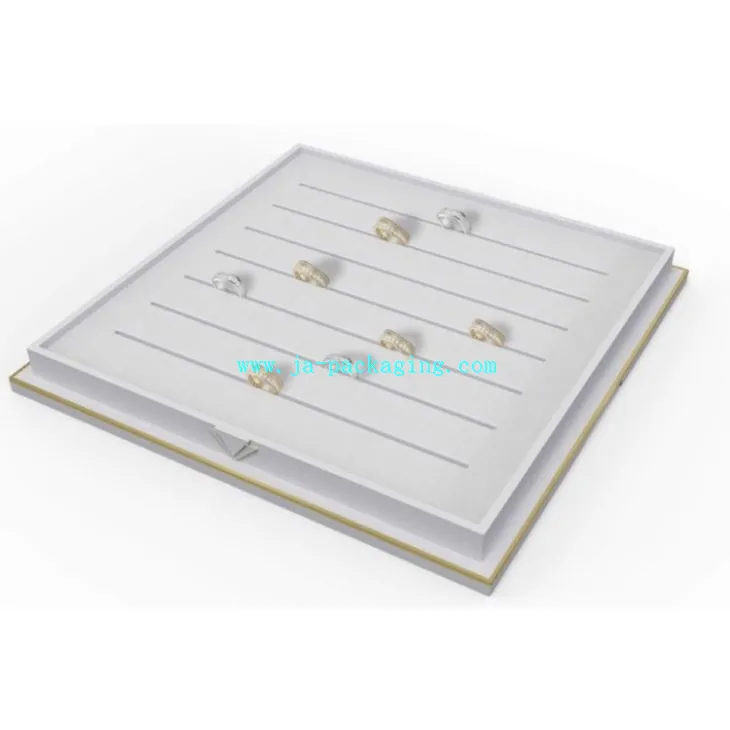 Trejs taċ-Ċirku tat-Tgeżwir Abjad Bil-Gwarniċ tal-Metall Brass